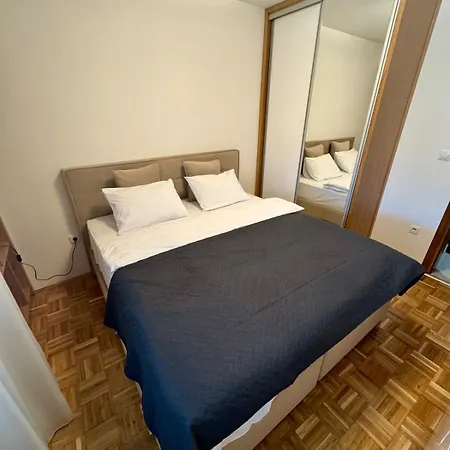 Modern Elegant W Free Parking Appartement