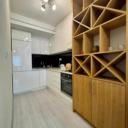 Modern Elegant W Free Parking *