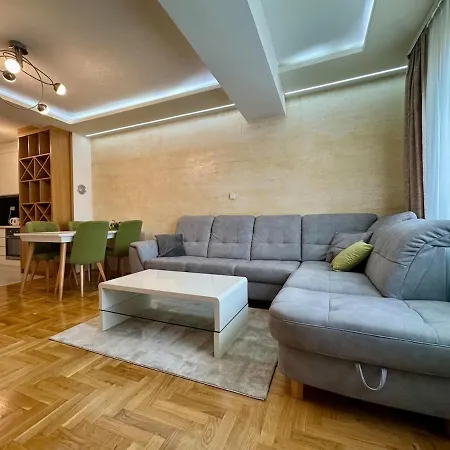 Modern Elegant W Free Parking Appartement *